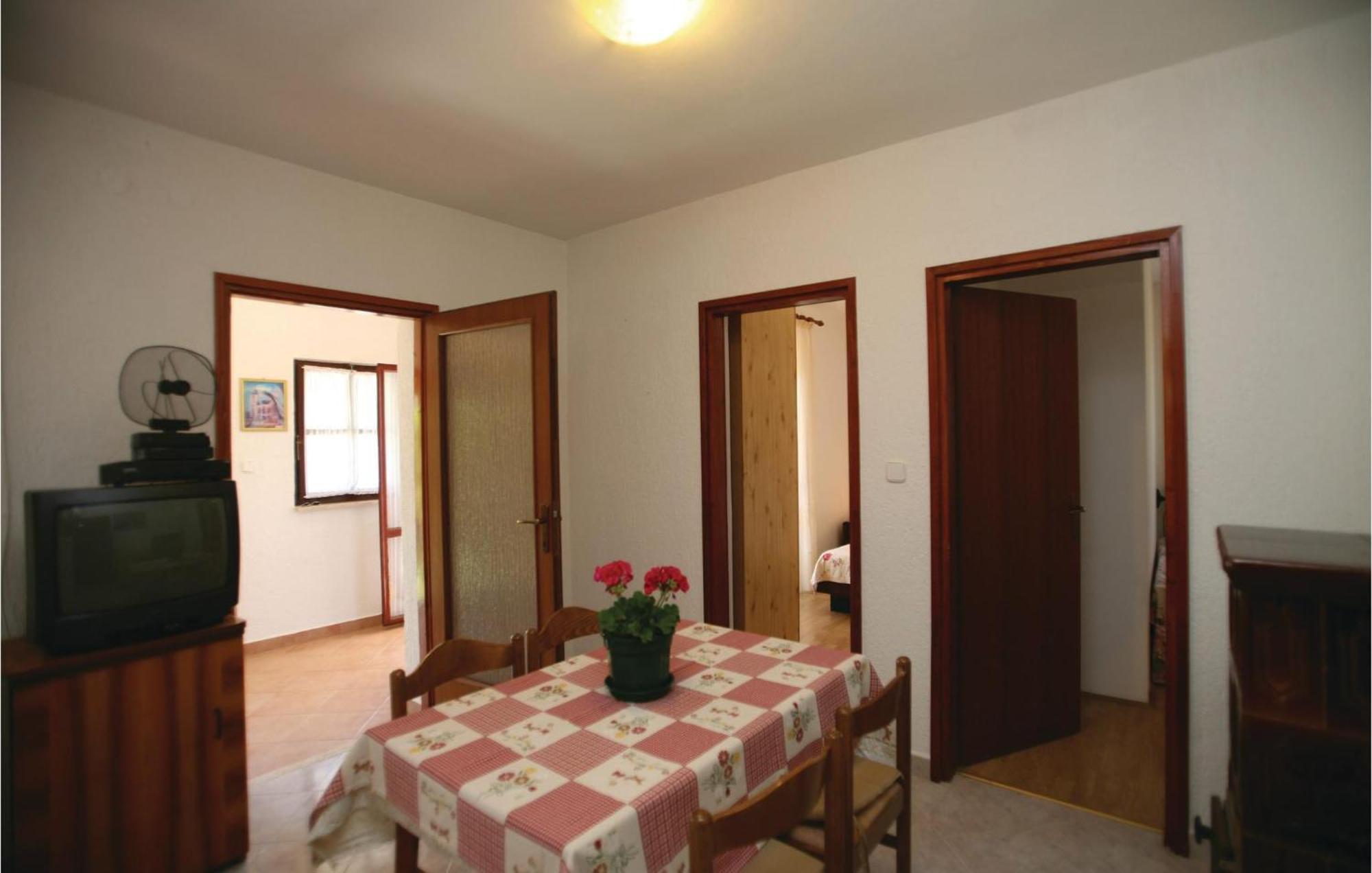 Awesome Apartment In Labin With Wifi Raša Eksteriør billede