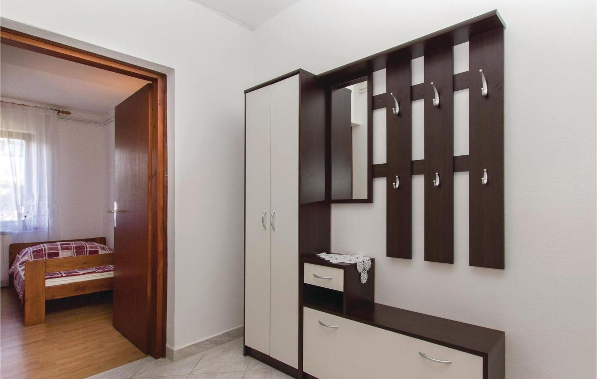 Awesome Apartment In Labin With Wifi Raša Eksteriør billede