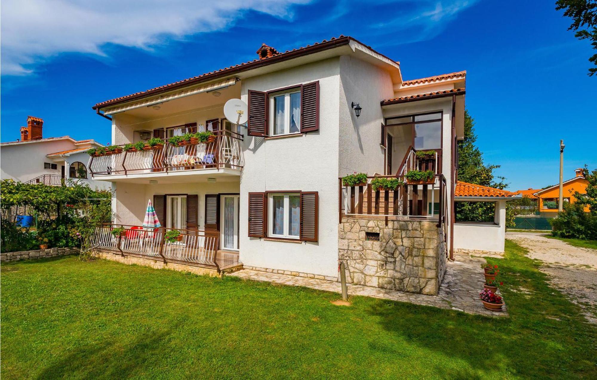 Awesome Apartment In Labin With Wifi Raša Eksteriør billede